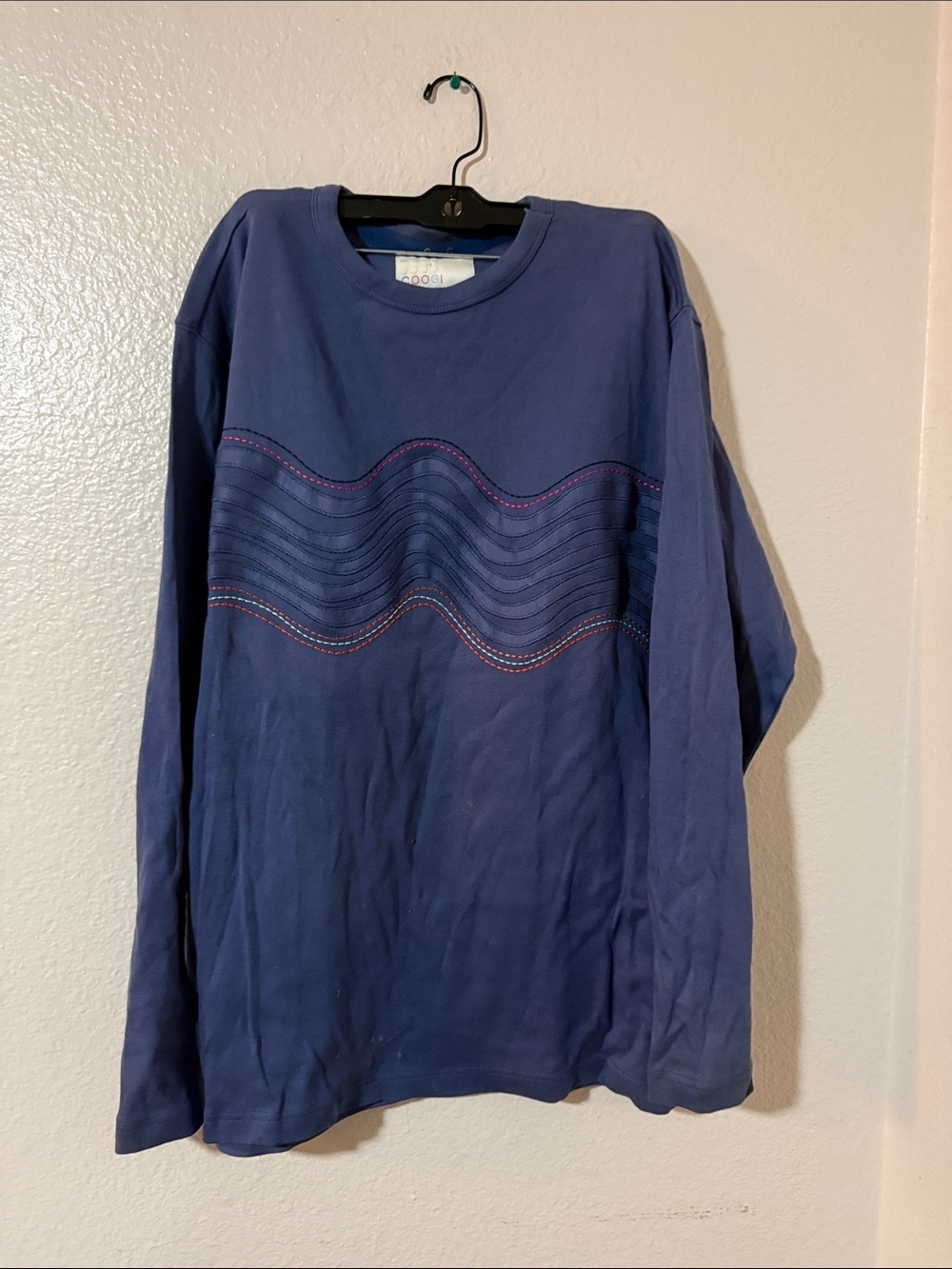 COOGI Navy Long-Sleeve Crewneck with Wave Stitch Detailing Sz L